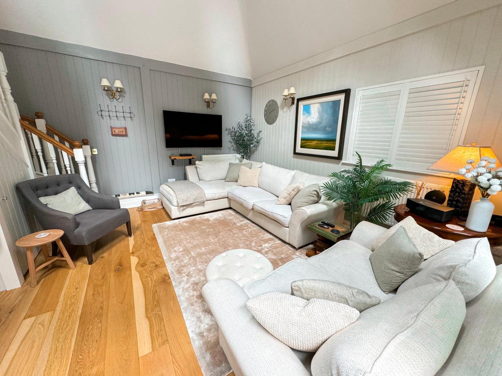 Little Woodside A Beautiful New Forest Self Contained Private Luxury Annexe นิวมิลตัน ภายนอก รูปภาพ